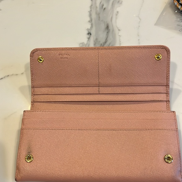 Prada light pink bow wallet!  Nice condition. Double button. Authentication Inc - Picture 4 of 16